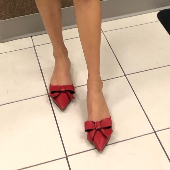 ❤️1DAY SALE❤️ PRADA Red Pointed-toe Bow MULES - Picture 2 of 8